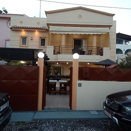 Villa Avatos - Near To The Port Of Rafina And The Airport Of Athens Agios Spyridon  Exterior photo