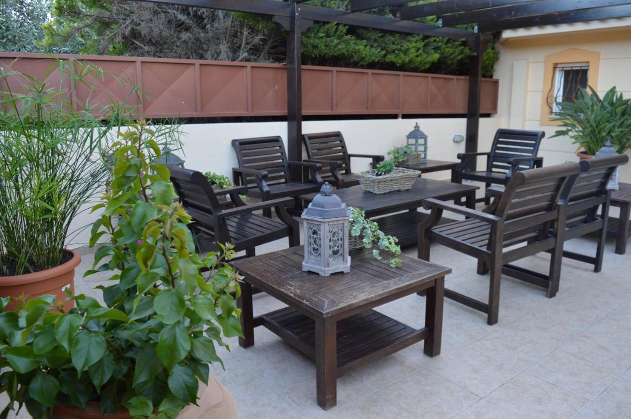 Villa Avatos - Near To The Port Of Rafina And The Airport Of Athens Agios Spyridon  Exterior photo